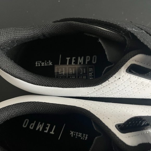 NWOT Fizik Powerstap R5 White and Black Unisex Cycing Shoes Size 8.5 - Picture 7 of 10